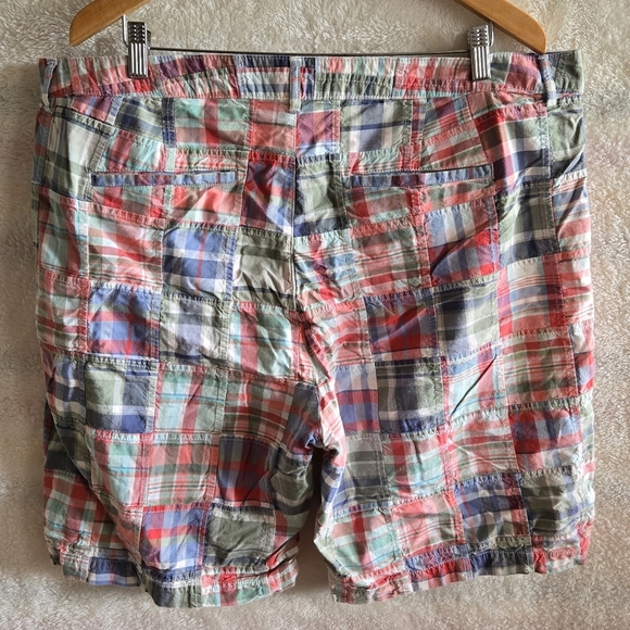 L.L. Bean Multicolor Plaid Women's Shorts - Picture 3 of 5